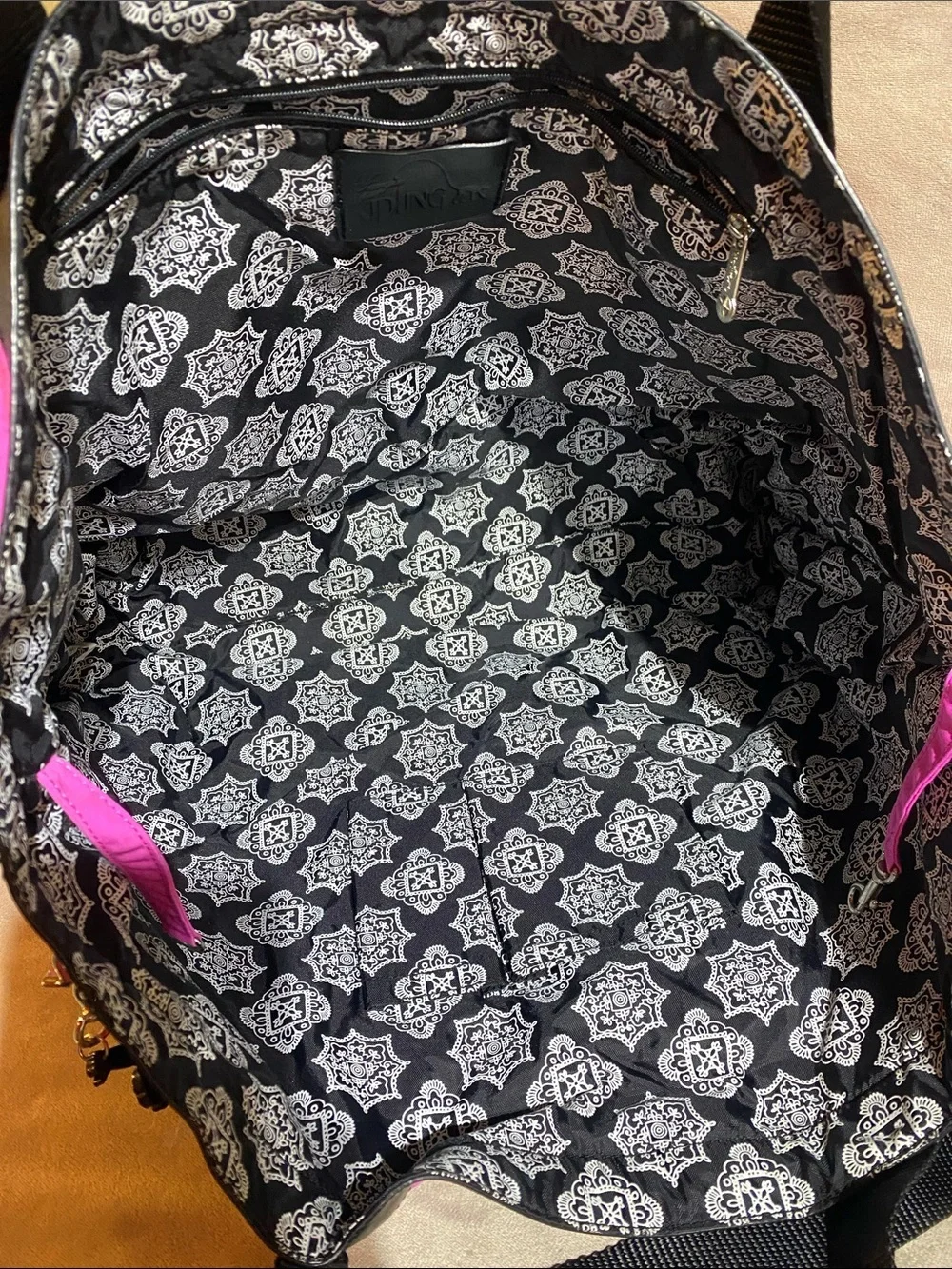 Kipling vibrant 14” organization